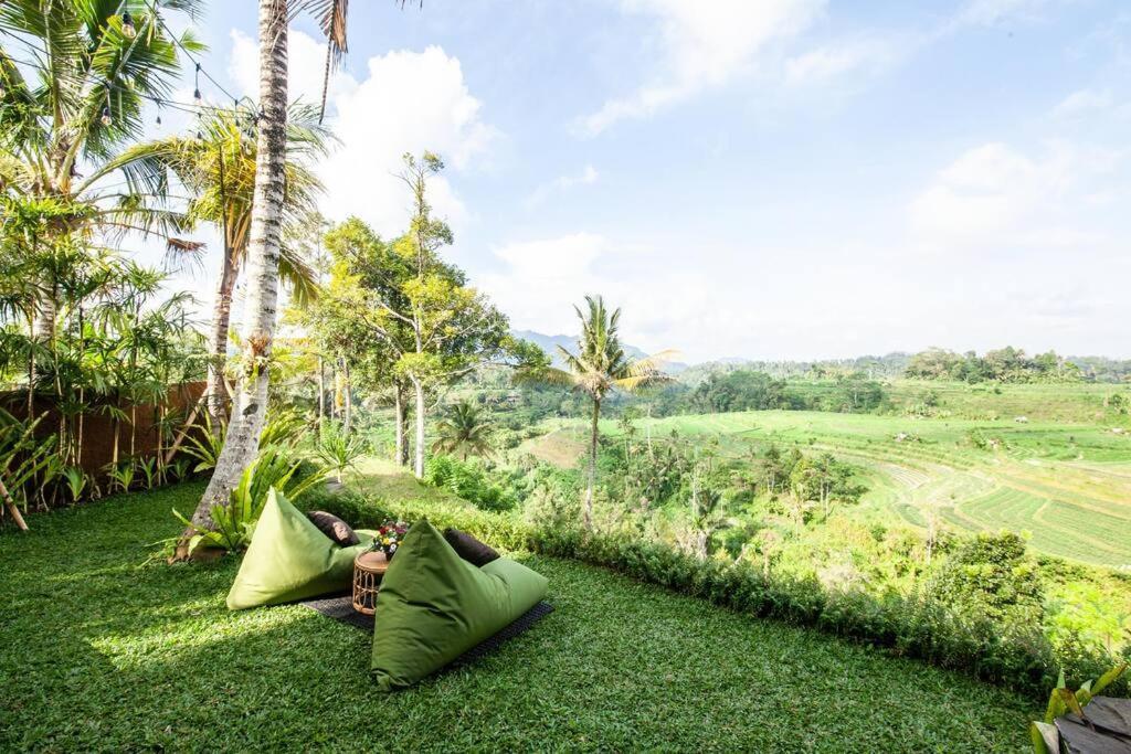 Magic Hills Bali - Magical Eco-Luxury Lodge Selat Екстериор снимка